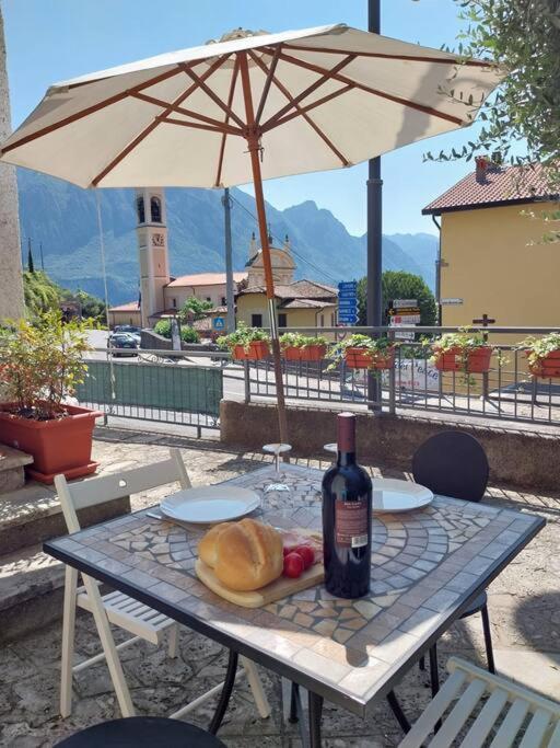 Apartamento Casa Elly Riva di Solto Exterior foto